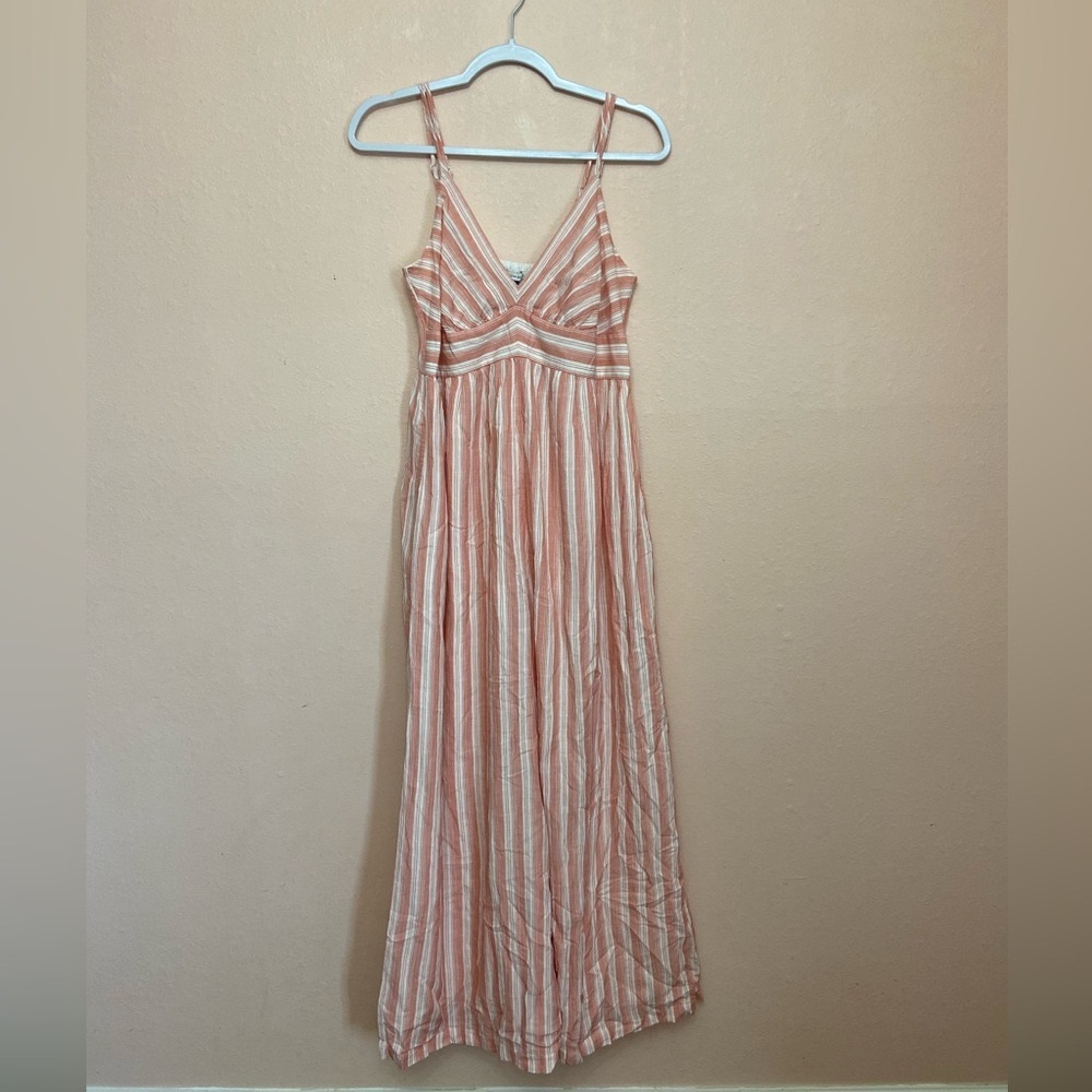 American Eagle Plunge Wide-Leg Jumpsuit - Picture 3 of 7